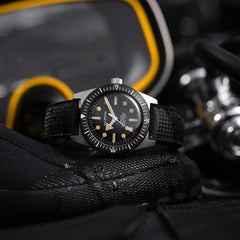 Skindiver Automatic Dive Watch - 38 mm - Old Radium Lume