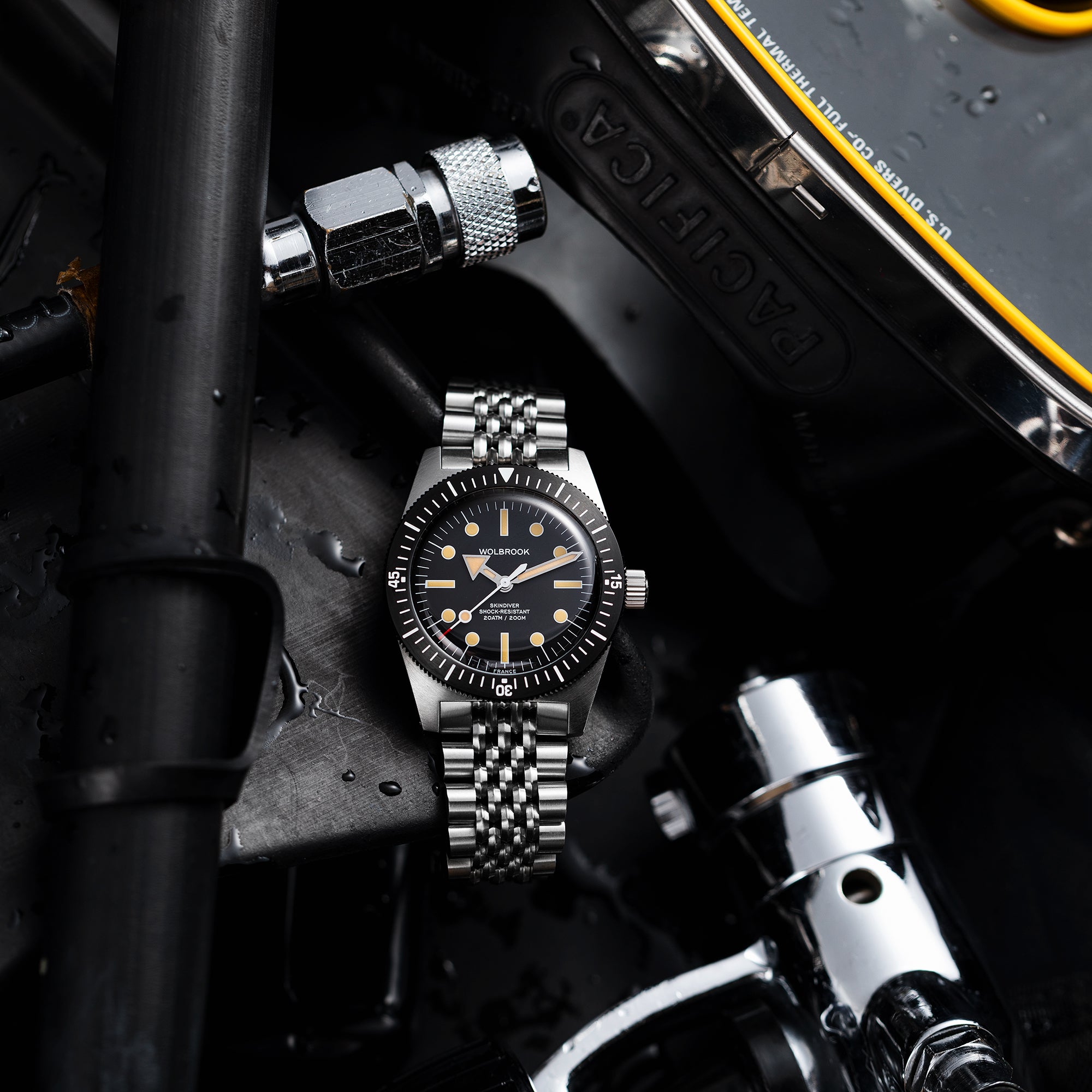 Skindiver Automatic Dive Watch - 38 mm - Old Radium Lume