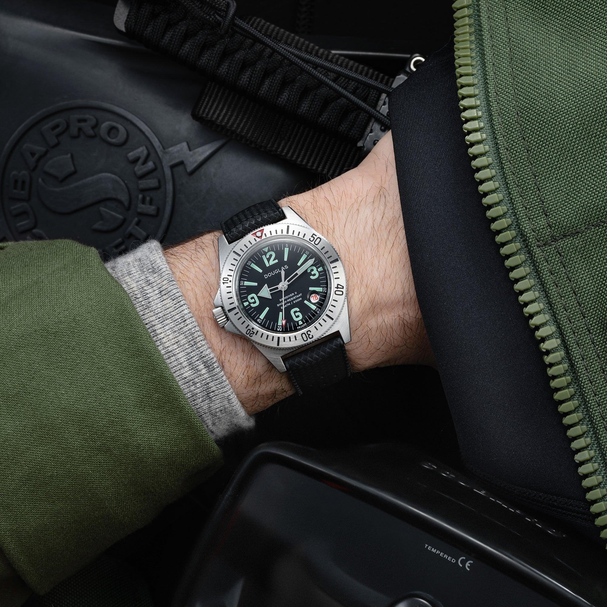 Skindiver II Professional Diving Watch Green Lum Black Dial