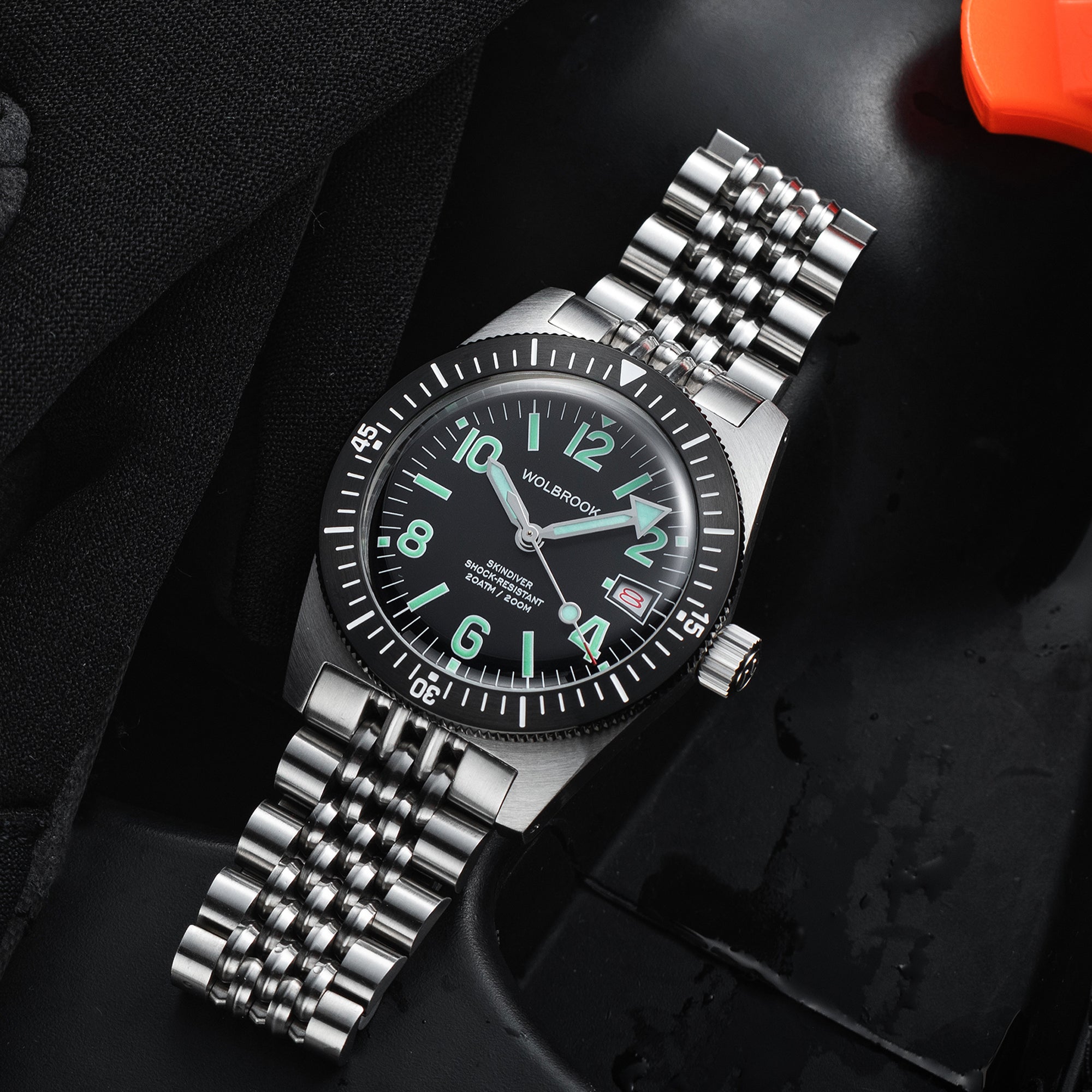 Skindiver Automatic 38 mm Even Numerals Dive Watch - Green Lume
