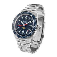 Wolbrook Skindiver WT Automatic Aéro-Club de France Special Edition stainless steel bracelet angled view