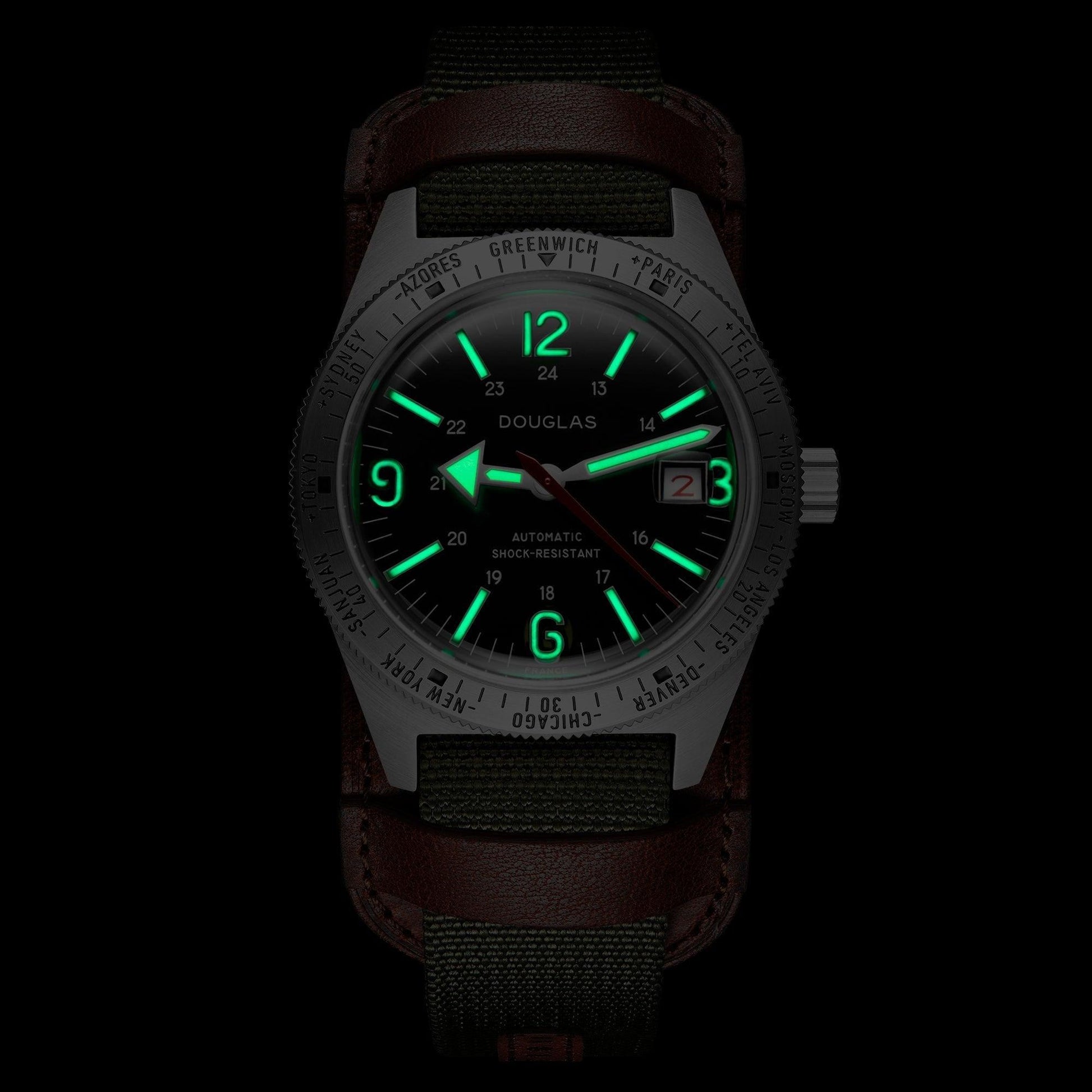 Skindiver WT Professional Tool-Watch with Black Dial and Green C7 Super-LumiNova on