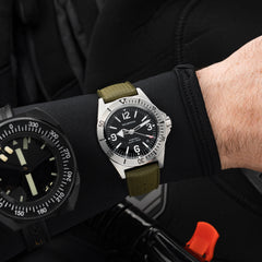 Skindiver II Automatic Dive Watch - White Lum & Black Dial